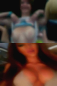 Laid back ,easy swingers club going.